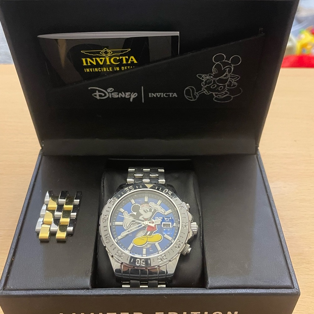 Invicta Disney Chronograph Quartz 3 Hand Blue Dial Ref 27377 47mm Men’s Watch - Picture 5 of 15